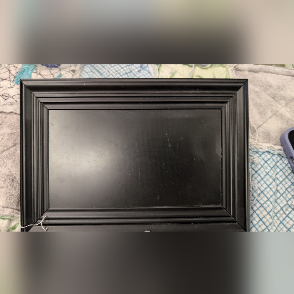 Digital Picture Display Frame With Kick Stand